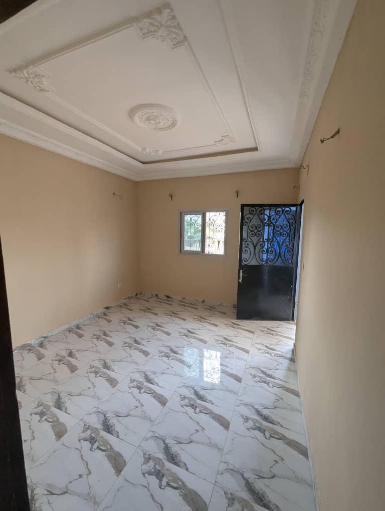 STUDIO BON STANDING À LOUER – ODZA (Auberge Bleue)