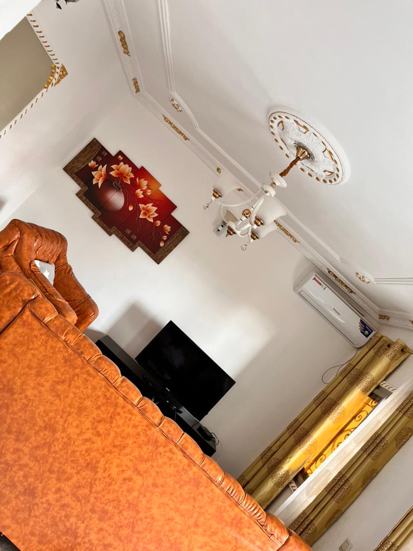 STUDIO ET APPARTEMENT MEUBLÉS HAUT STANDING À LOUER – NKOABANG (10ᵉ Arrêt)