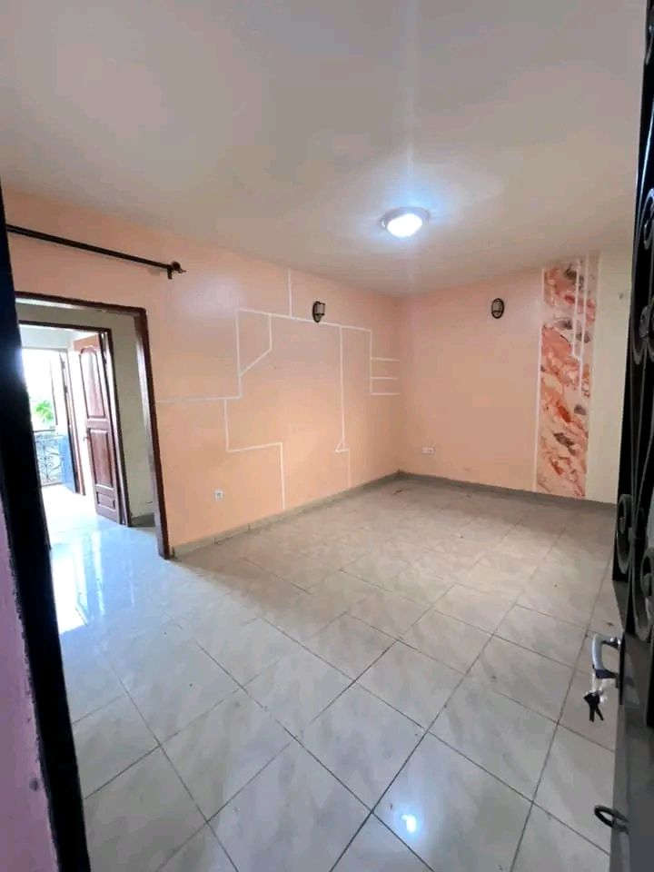 Yaoundé - Émana Tradex – Studio moderne à louer