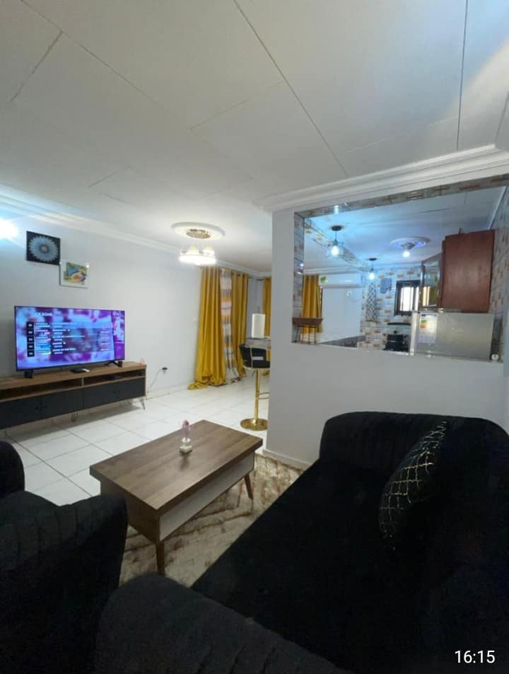 STUDIO MEUBLÉ HAUT STANDING STYLE AMÉRICAIN – NGOUSSO, YAOUNDÉ