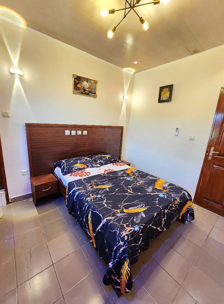 STUDIO CLIMATISÉ – MVOG-BI (CORON), YAOUNDÉ